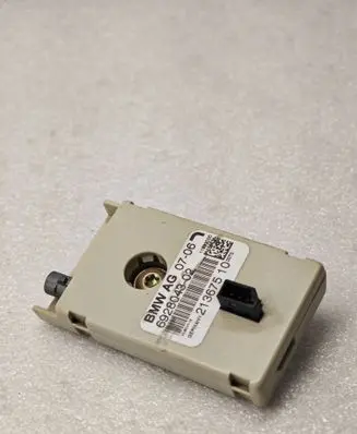 BMW 5 E60 E61 Aerial antenna amplifier 6928043 21367510