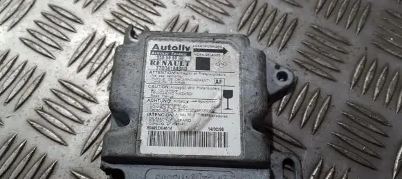 Renault Megane I Airbag control unit/module 7700418434d 550569000