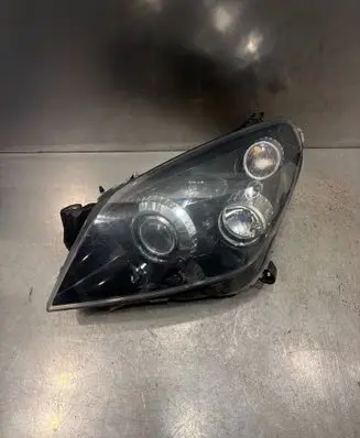 Opel Astra H Headlight/headlamp 