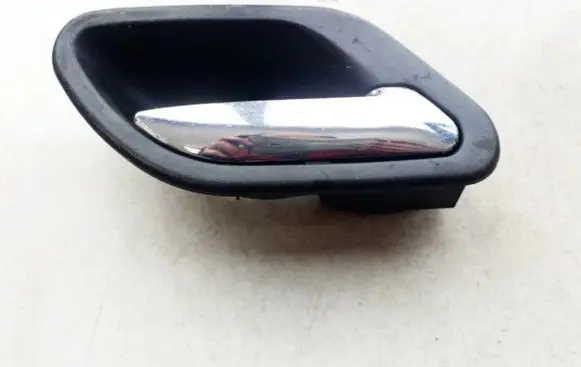 Rear door interior handle