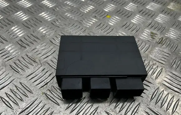 Audi A6 S6 C6 4F Tow bar trailer control unit/module 4F0907383C 0107893233 5DS00953141