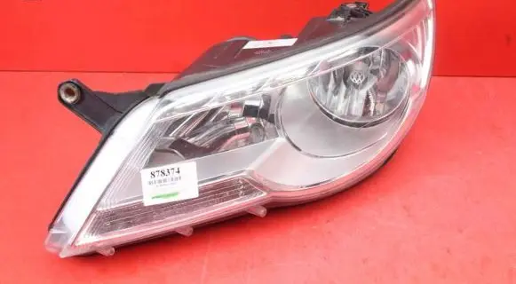 Volkswagen Tiguan Headlight/headlamp 0000