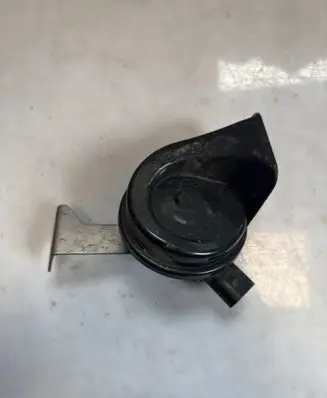Audi Q7 4M Horn signal 4M0951229 4M0951221 4M0951209