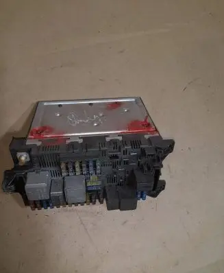 Mercedes-Benz E W211 Fuse module 2115454201