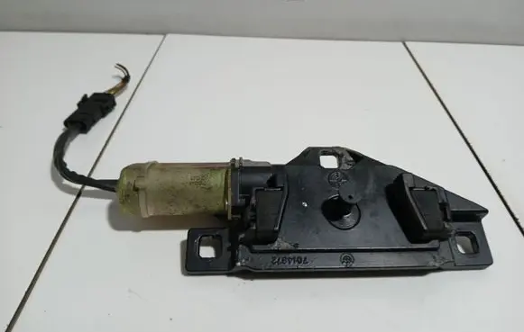 BMW 7 E65 E66 Tailgate/trunk/boot lock/catch/latch 7014872