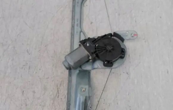 Renault Modus Front door window regulator with motor 118242ARM