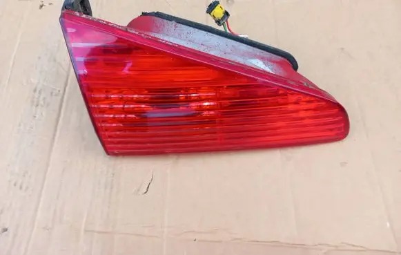 Peugeot 607 Tailgate rear/tail lights