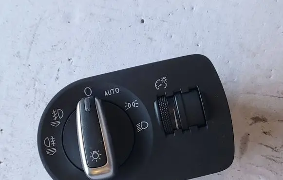 Audi Q3 8U Light switch 8X1941531AD 10022918