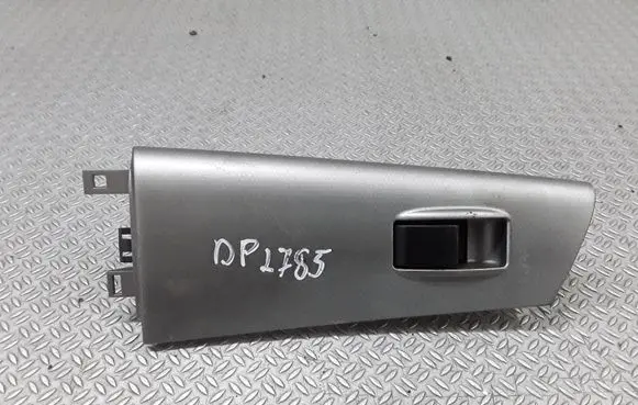 Toyota Corolla E120 E130 Electric window control switch 8480102341B0