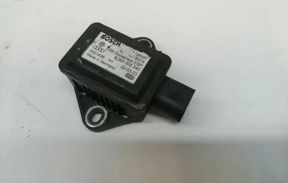 Volkswagen Phaeton ESP (stability system) control unit 8E0907637A