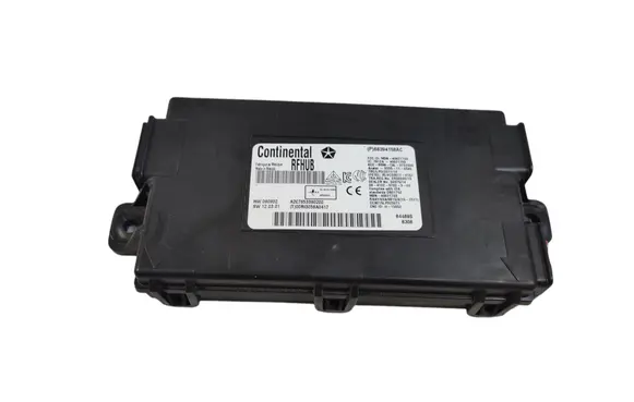 Dodge Charger Keyless (KESSY) go control unit/module A2C7653390200 00RI3058A0417 6839415AC