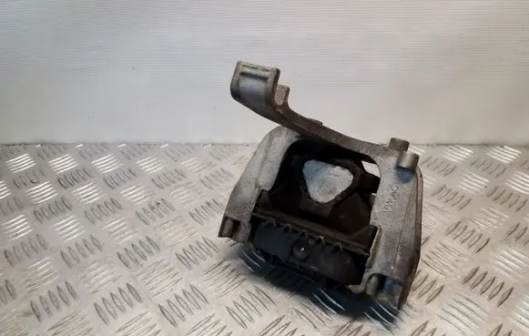 Skoda Octavia Mk3 (5E) Engine mount bracket 5Q0199262BH
