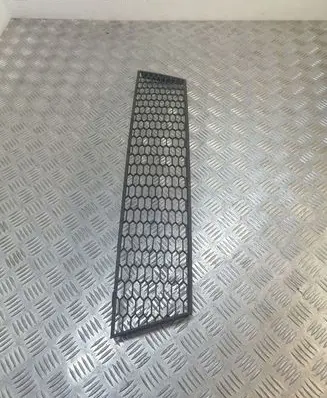 BMW 7 F01 F02 F03 F04 Front bumper lower grill 7898167