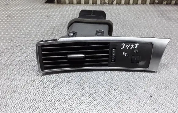 Audi A6 S6 C6 4F Dashboard side air vent grill/cover trim 4F1820901C
