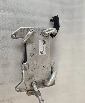 Porsche Cayenne (9Y0 9Y3) Transmission/gearbox oil cooler 4M0317021