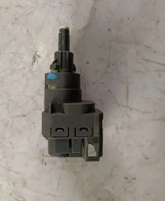 Volkswagen Fox Brake pedal sensor switch 6Q0945511