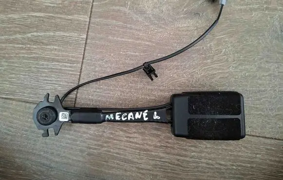 Renault Megane E-Tech Front seatbelt buckle 878163293R