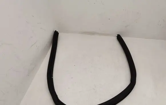 BMW 4 F32 F33 Rubber seal front coupe door 7279747