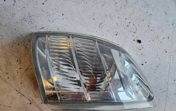 Nissan X-Trail T30 Front indicator light 3443L