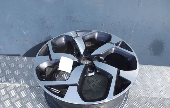 R17 alloy rim
