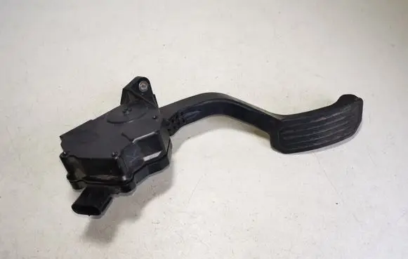 Lexus RX 330 - 350 - 400H Accelerator throttle pedal 7811033110 1988008280