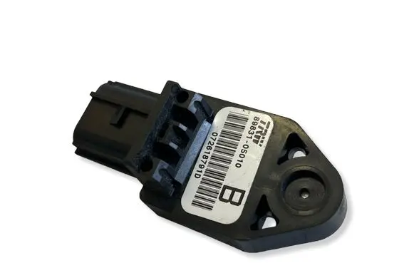 Toyota Corolla Verso AR10 Airbag deployment crash/impact sensor 8983105010
