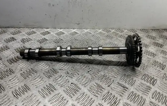 Mercedes-Benz C W204 Camshaft A6420521901 1231301922503