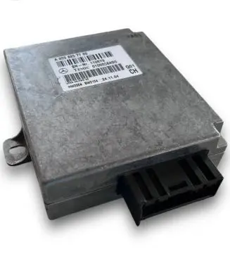 Mercedes-Benz C W203 Central body control module A2038207785