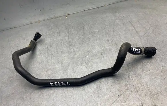 Volvo XC90 Engine coolant pipe/hose
