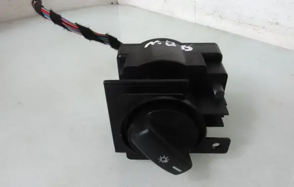 Mercedes-Benz B W245 Light switch A1695452304
