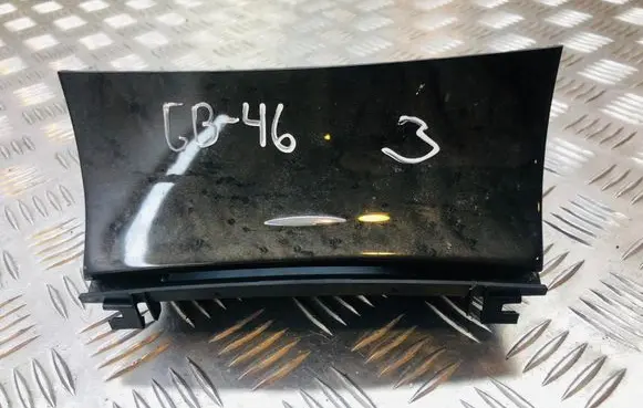 Mercedes-Benz E W211 Car ashtray A2116802852