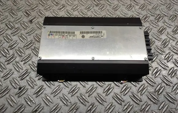 Volkswagen Phaeton Sound amplifier 3D0035456 09384499