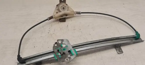 Rear door manual window regulator
