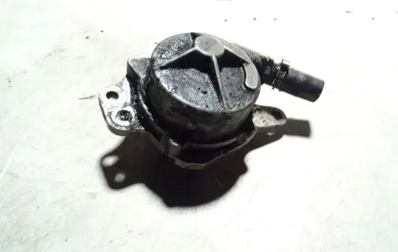 BMW 5 E39 Vacuum pump 72162503