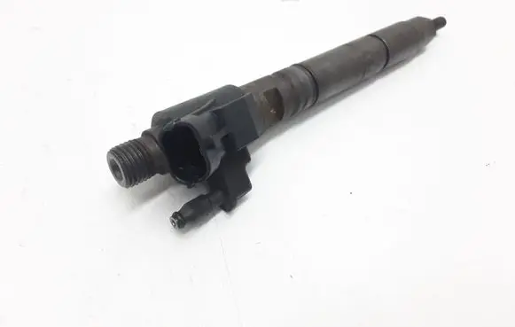 Volvo XC60 Fuel injector 31272767