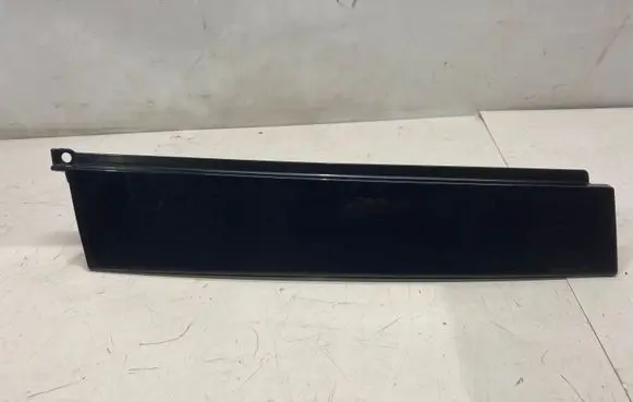 Peugeot 3008 II Rear door glass trim molding 9811557380