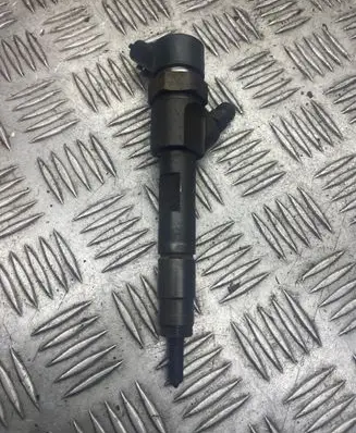 Mitsubishi Space Star Fuel injector 8200238528