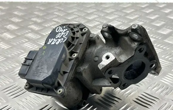Toyota Corolla E140 E150 Throttle valve 261000N030 9J08 01479