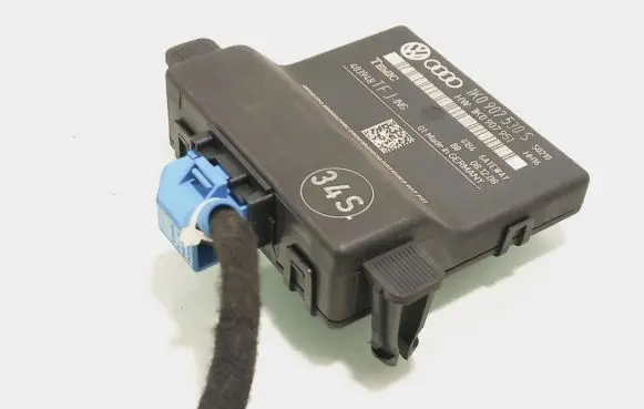 Skoda Octavia Mk2 (1Z) Gateway control module 1K0907530S 1K0907951