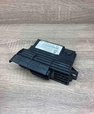 Audi A8 S8 D3 4E Power management control unit 4E0907280A Used