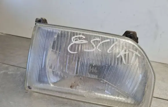 Ford Escort Headlight/headlamp 34541R20