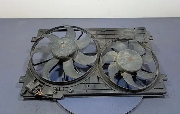 Volkswagen Caddy Electric radiator cooling fan 1K0121207T