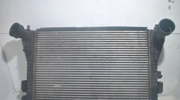 Skoda Octavia Mk2 (1Z) Intercooler radiator 1K0145803AN