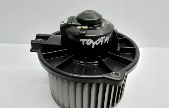 Mitsubishi Montero Heater fan/blower 194000
