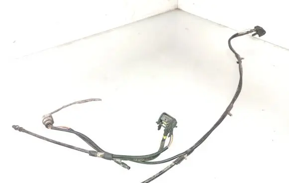 Windshield washer spray nozzle