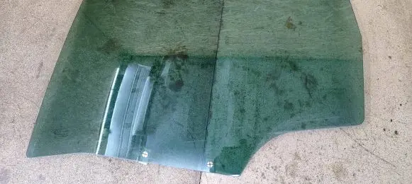 Peugeot 307 Rear door window glass E643R006723 E000292 DOT24M38AS3