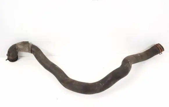 Mercedes-Benz GLA W156 Engine coolant pipe/hose