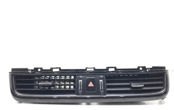KIA Optima Dashboard side air vent grill/cover trim 84760D4000