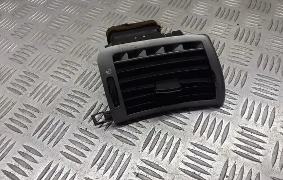 Peugeot 407 Dashboard air vent grill cover trim 9644589377