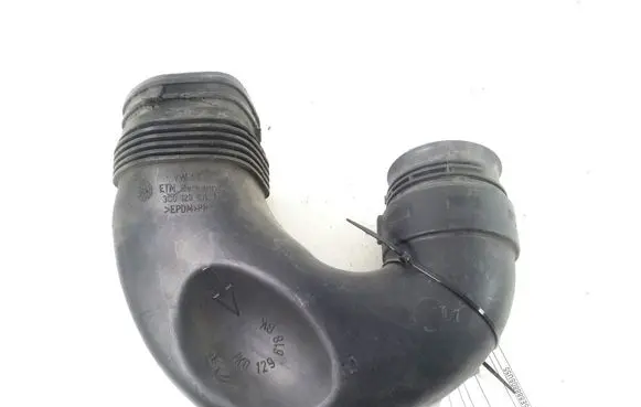 Audi A3 S3 8P Air intake duct part 1K0129618BK